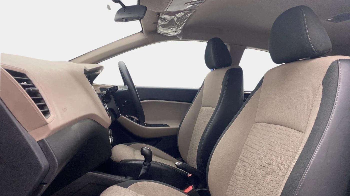 2017 Hyundai Elite i20 ASTA 1.2, Petrol, Manual, 24,044 km, Right Side Front Door Cabin