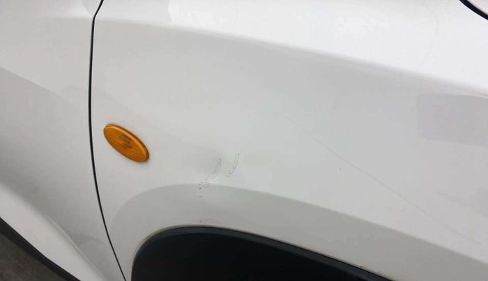 2021 Nissan MAGNITE XE, Petrol, Manual, 21,905 km, Right fender - Paint has minor damage