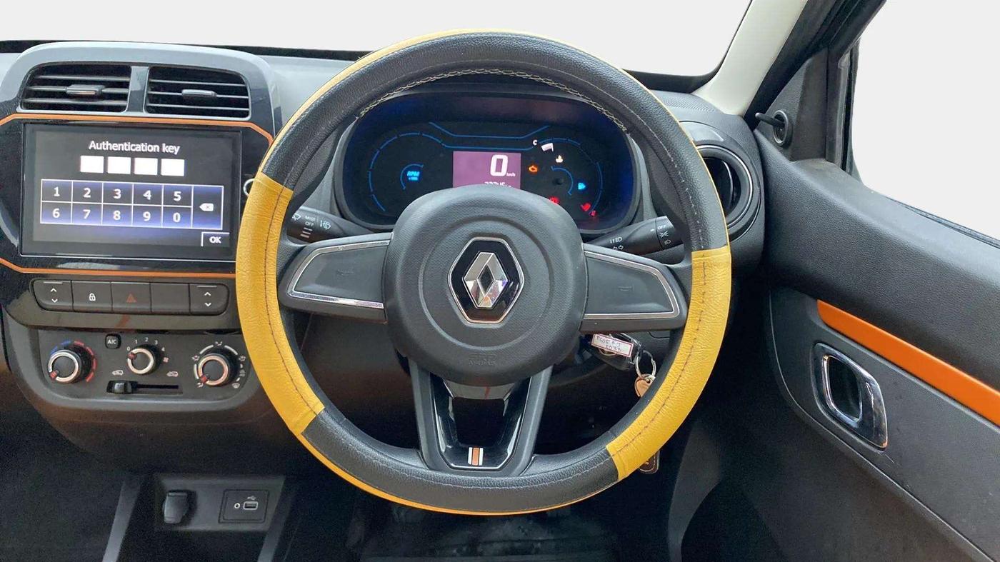 2021 Renault Kwid CLIMBER 1.0 (O), Petrol, Manual, 32,857 km, Steering Wheel Close Up