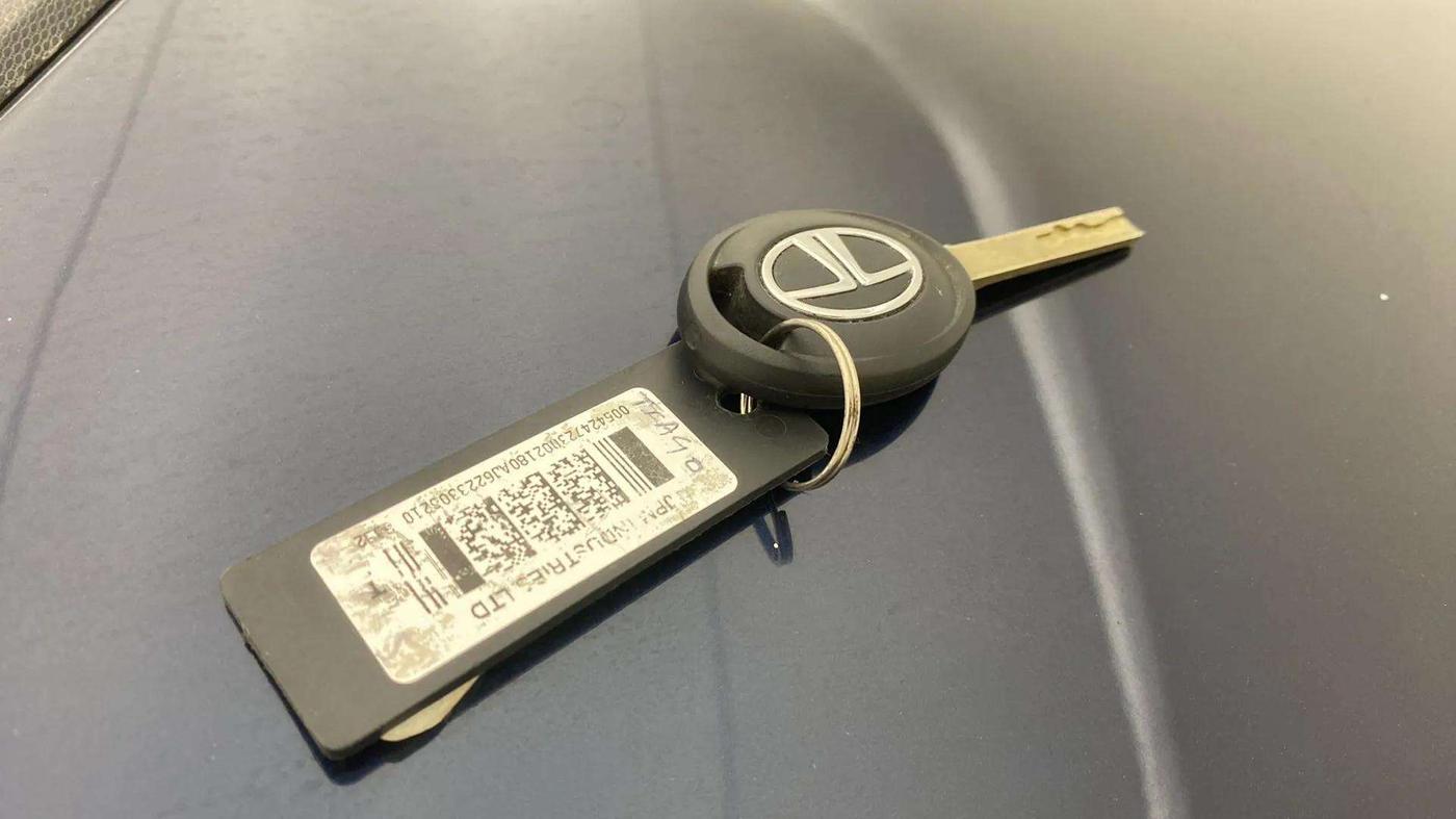 2021 Tata Tiago XZA PLUS PETROL, Petrol, Automatic, 40,995 km, Key Close Up