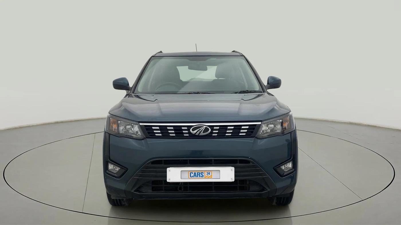 2021 Mahindra XUV300 W6 1.2 PETROL, Petrol, Manual, 15,876 km, Front