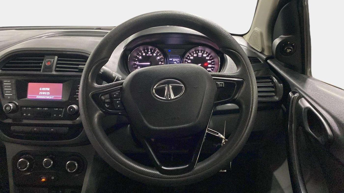2019 Tata TIGOR XZ PETROL, Petrol, Manual, 68,477 km, Steering Wheel Close Up