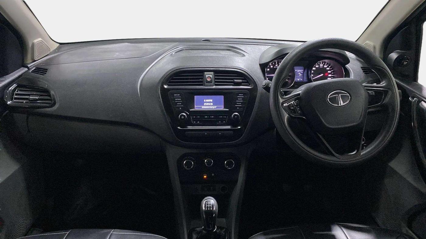 2019 Tata TIGOR XZ PETROL, Petrol, Manual, 68,477 km, Dashboard
