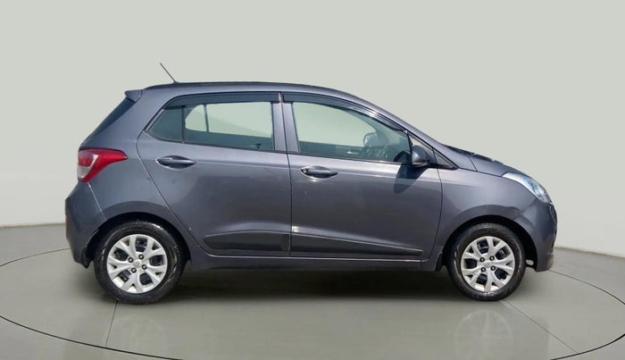 2016 Hyundai Grand i10 SPORTZ 1.2 KAPPA VTVT, Petrol, Manual, 92,495 km, Right Side View