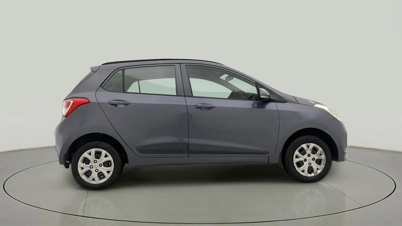 2016 Hyundai Grand i10 SPORTZ 1.2 KAPPA VTVT, Petrol, Manual, 80,054 km, Right Side View