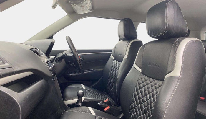 2017 Maruti Swift ZXI, Petrol, Manual, 96,294 km, Right Side Front Door Cabin