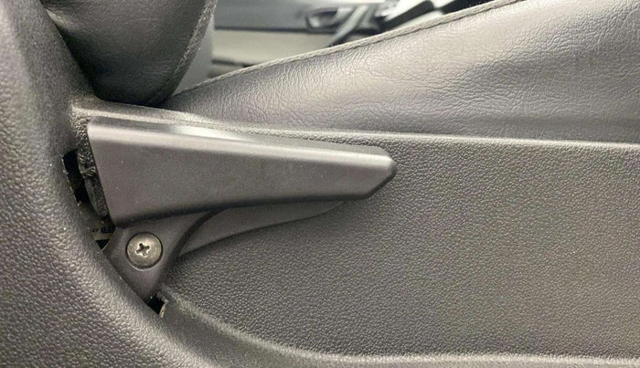 2019 Tata Tiago XZ PETROL, Petrol, Manual, 75,870 km, Driver Side Adjustment Panel