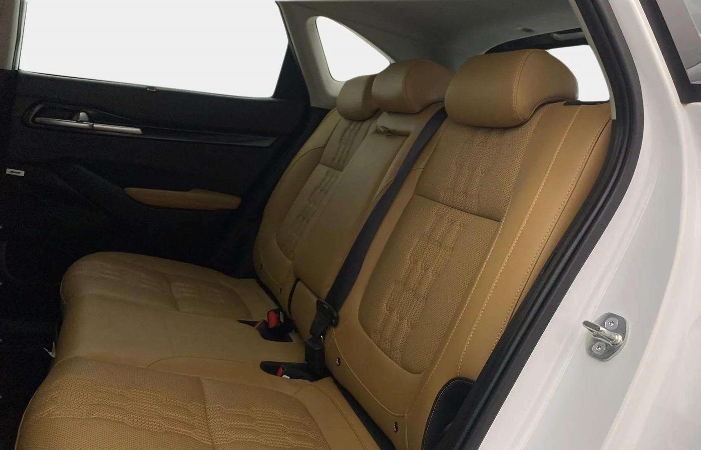 2023 KIA SELTOS  HTX PLUS 1.5 TURBO PETROL DCT, Petrol, Automatic, 17,806 km, Right Side Rear Door Cabin