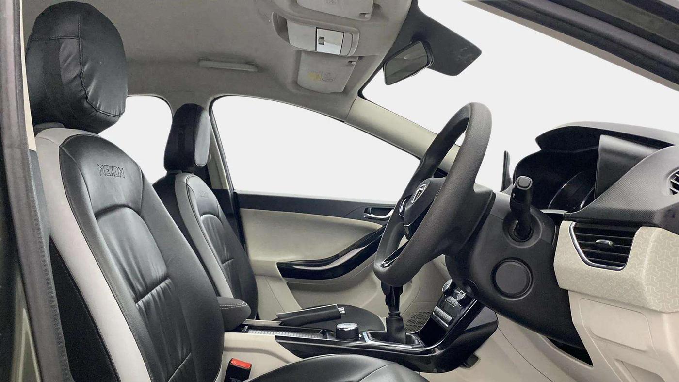 2021 Tata NEXON XZ PLUS PETROL, Petrol, Manual, 29,341 km, Right Side Front Door Cabin