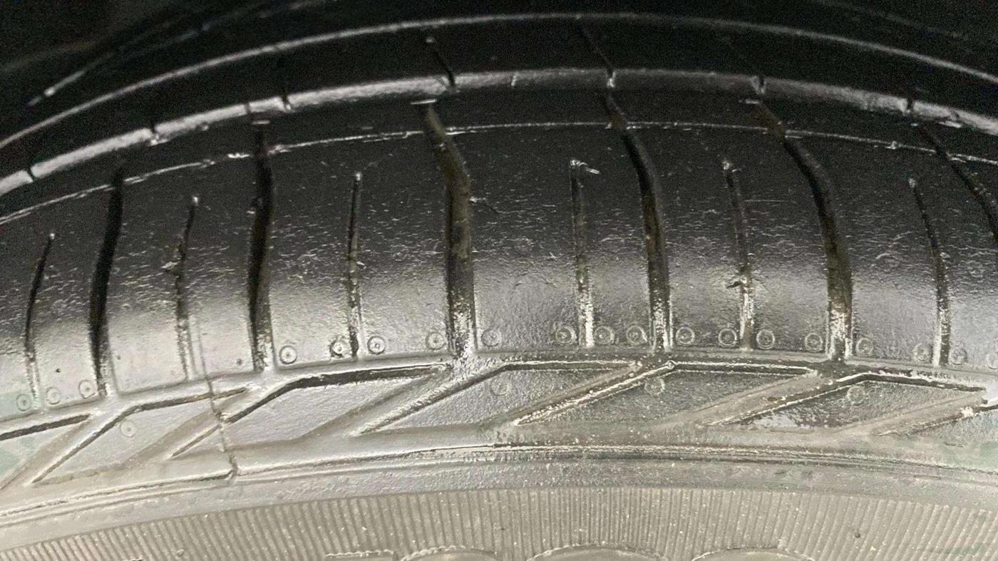 2021 Tata NEXON XZ PLUS PETROL, Petrol, Manual, 29,341 km, Right Rear Tyre Tread