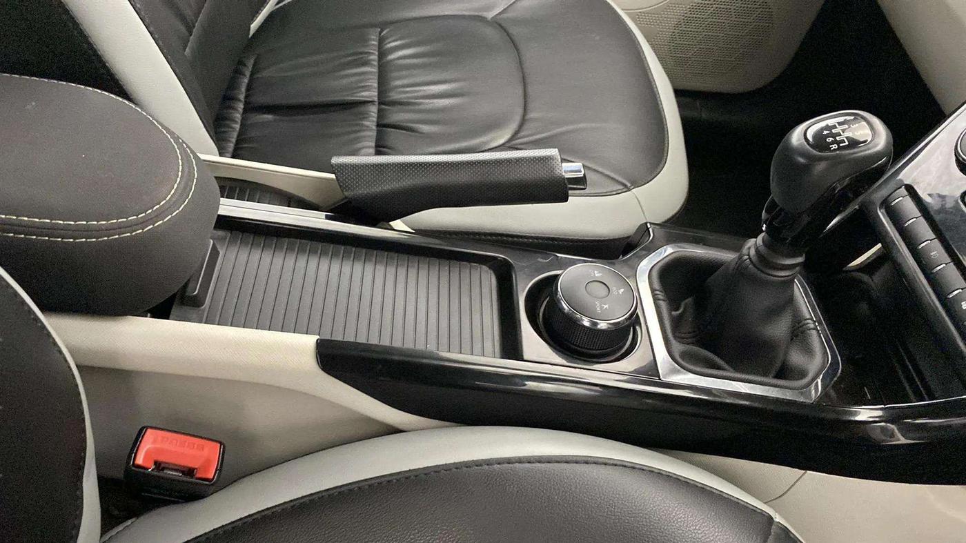 2021 Tata NEXON XZ PLUS PETROL, Petrol, Manual, 29,341 km, Gear Lever