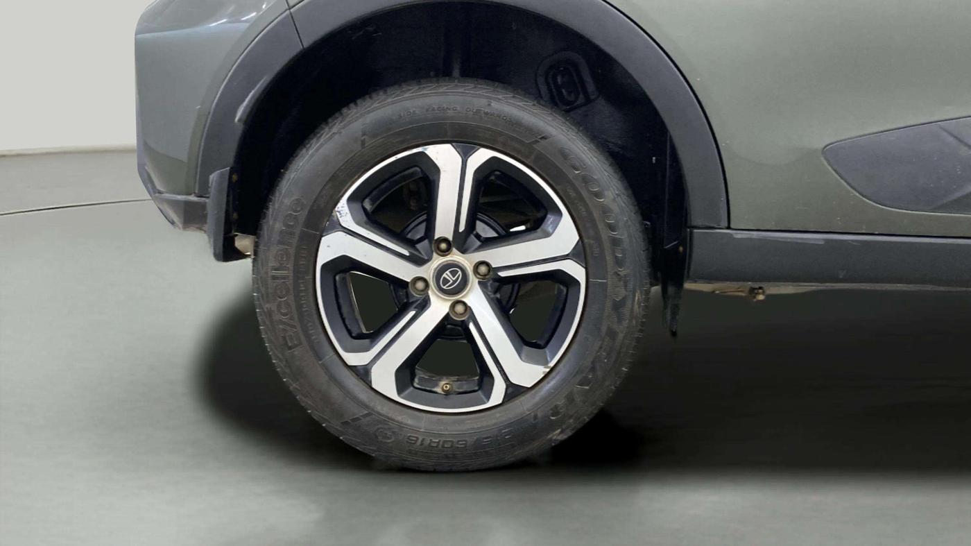 2021 Tata NEXON XZ PLUS PETROL, Petrol, Manual, 29,341 km, Right Rear Wheel