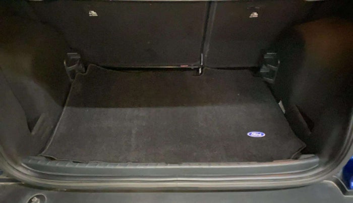 2020 Ford Ecosport TITANIUM 1.5 SPORTS(SUNROOF) PETROL, Petrol, Manual, 41,480 km, Boot Inside