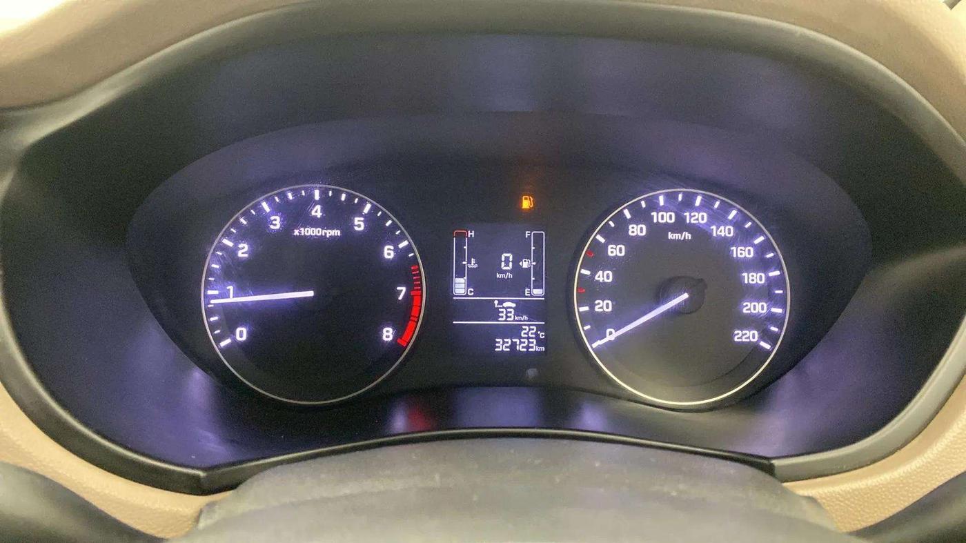 2015 Hyundai Elite i20 SPORTZ 1.2, CNG, Manual, 33,181 km, Odometer Image