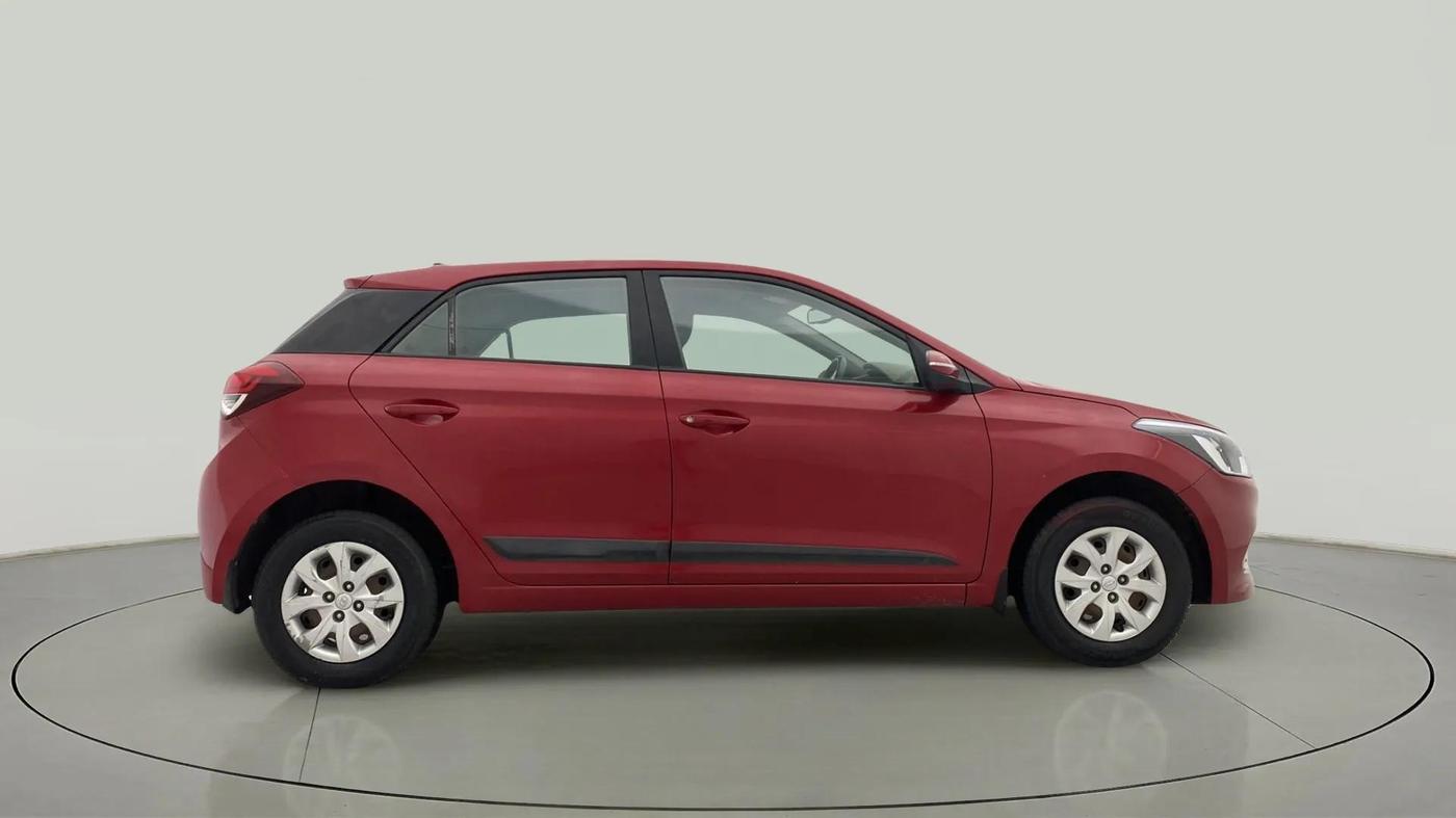 2015 Hyundai Elite i20 SPORTZ 1.2, CNG, Manual, 33,181 km, Right Side View