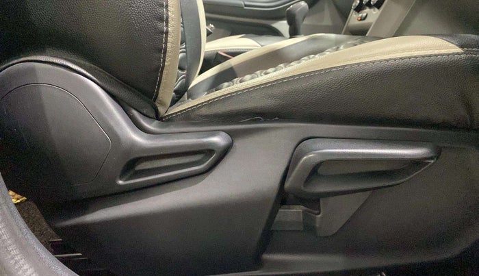 2024 Tata Tiago XT PETROL, Petrol, Manual, 16,122 km, Driver Side Adjustment Panel