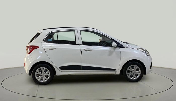 2016 Hyundai Grand i10 SPORTZ 1.2 KAPPA VTVT, Petrol, Manual, 63,482 km, Right Side View