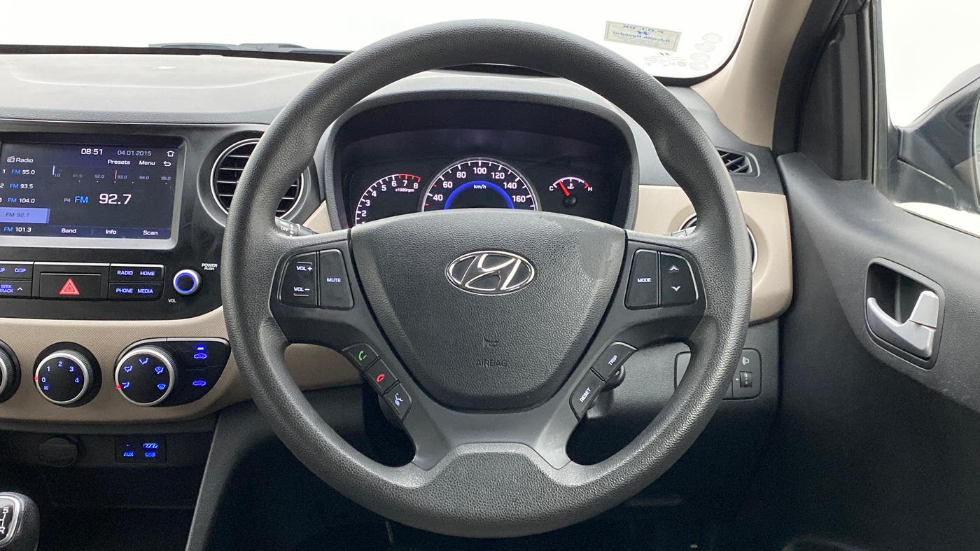 2017 Hyundai Grand i10 Sportz(O) 1.2 MT, Petrol, Manual, 33,332 km, Steering Wheel Close Up