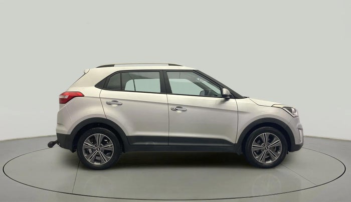 2015 Hyundai Creta SX (O) 1.6 DIESEL, Diesel, Manual, 46,932 km, Right Side View