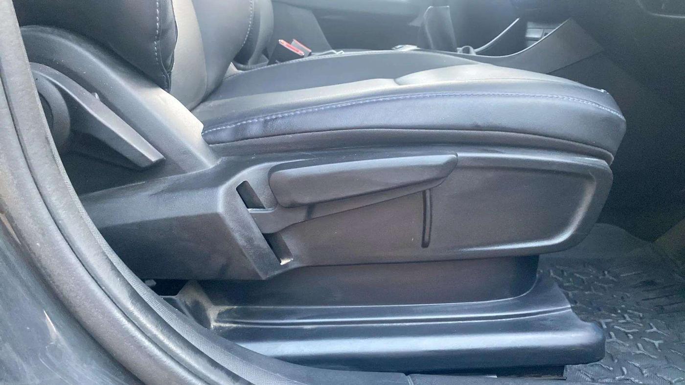 2022 Tata ALTROZ XT DIESEL DARK EDITION, Diesel, Manual, 29,918 km, Driver Side Adjustment Panel