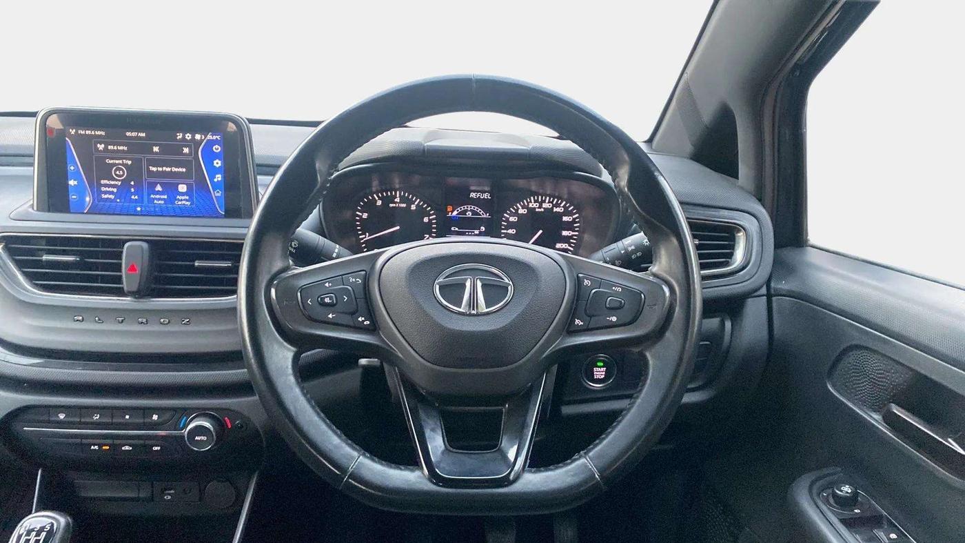 2022 Tata ALTROZ XT DIESEL DARK EDITION, Diesel, Manual, 29,918 km, Steering Wheel Close Up