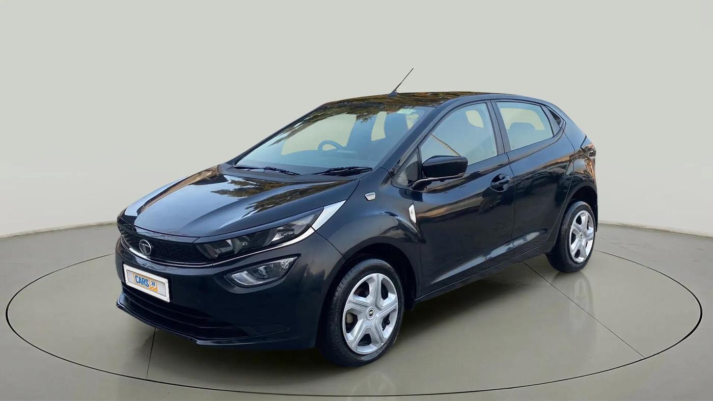 2022 Tata ALTROZ XT DIESEL DARK EDITION, Diesel, Manual, 29,918 km, Left Front Diagonal