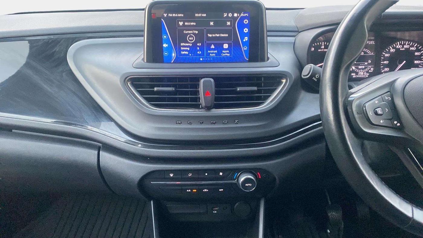 2022 Tata ALTROZ XT DIESEL DARK EDITION, Diesel, Manual, 29,918 km, Air Conditioner