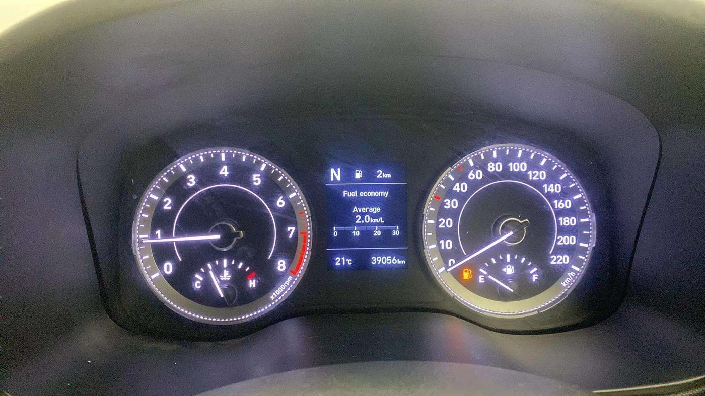 2020 Hyundai VENUE SX 1.0 (O) TURBO IMT DUAL TONE, Petrol, Manual, 39,387 km, Odometer Image