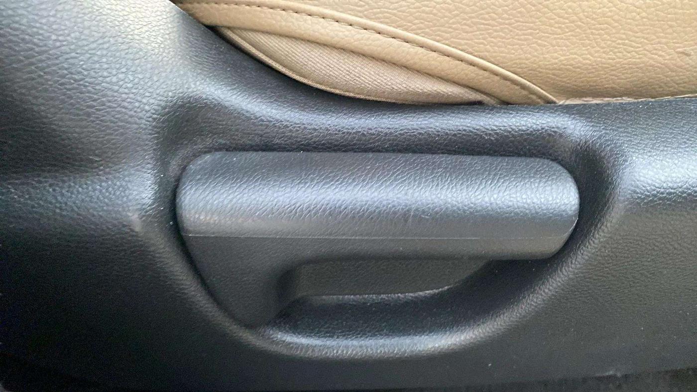 2016 Honda Jazz 1.2L I-VTEC V AT, Petrol, Automatic, 78,060 km, Driver Side Adjustment Panel