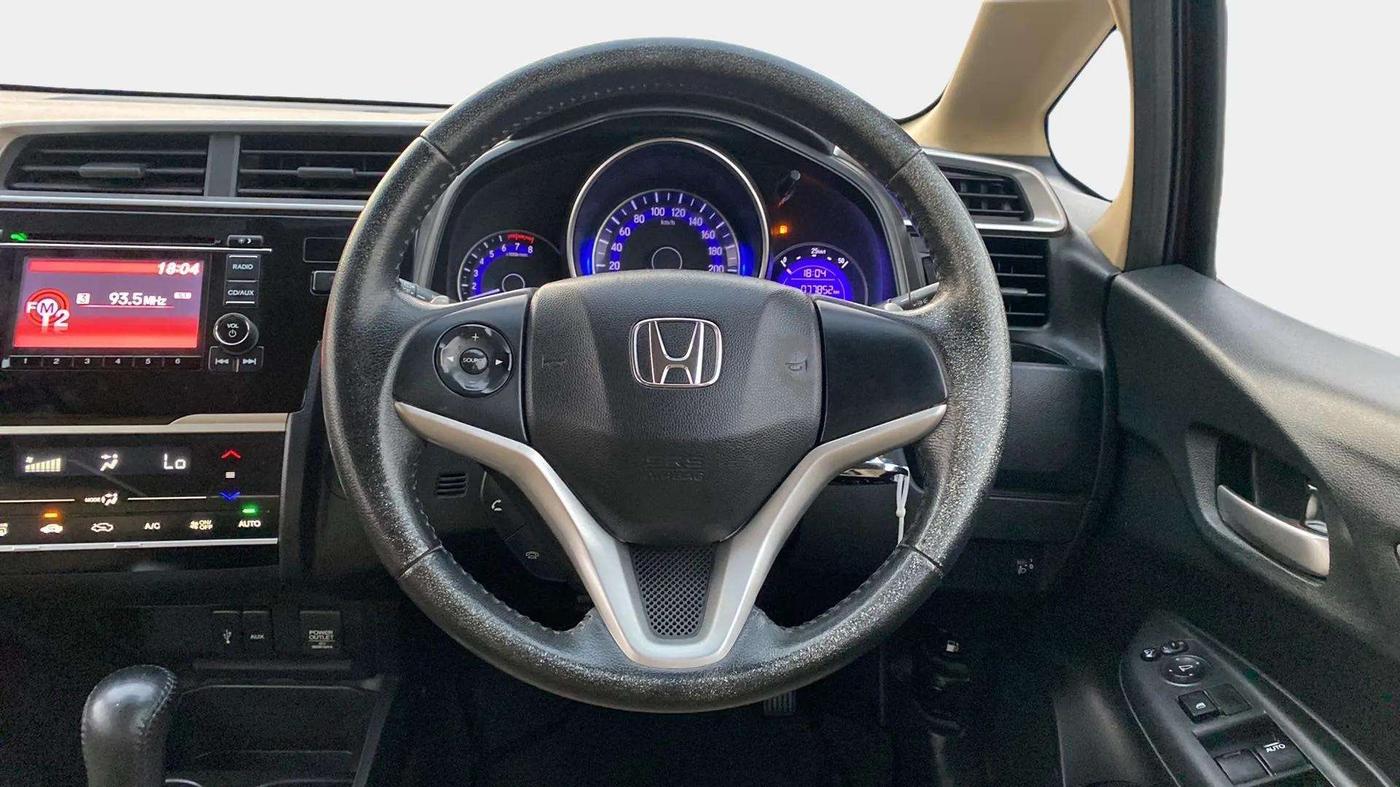 2016 Honda Jazz 1.2L I-VTEC V AT, Petrol, Automatic, 78,060 km, Steering Wheel Close Up