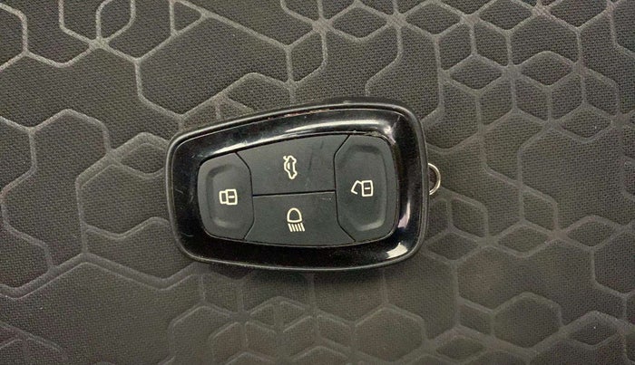 2021 Tata ALTROZ XZ I-TURBO PETROL, Petrol, Manual, 48,090 km, Key Close Up