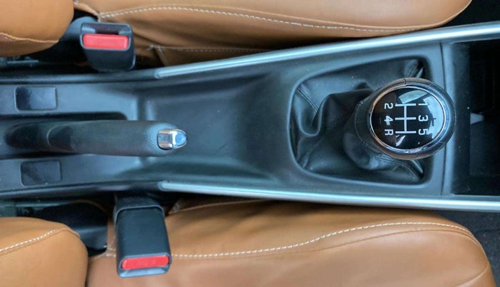 2017 Maruti Baleno ZETA PETROL 1.2, Petrol, Manual, 39,524 km, Gear Lever