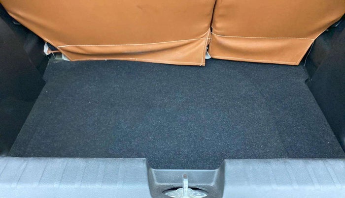 2017 Maruti Baleno ZETA PETROL 1.2, Petrol, Manual, 39,524 km, Boot Inside