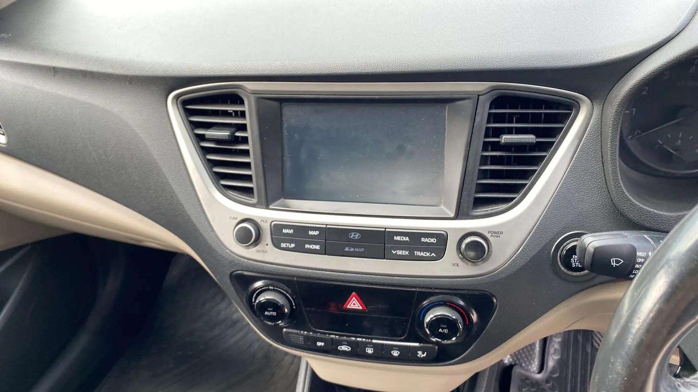 2019 Hyundai Verna 1.6 VTVT SX, Petrol, Manual, 56,620 km, Air Conditioner
