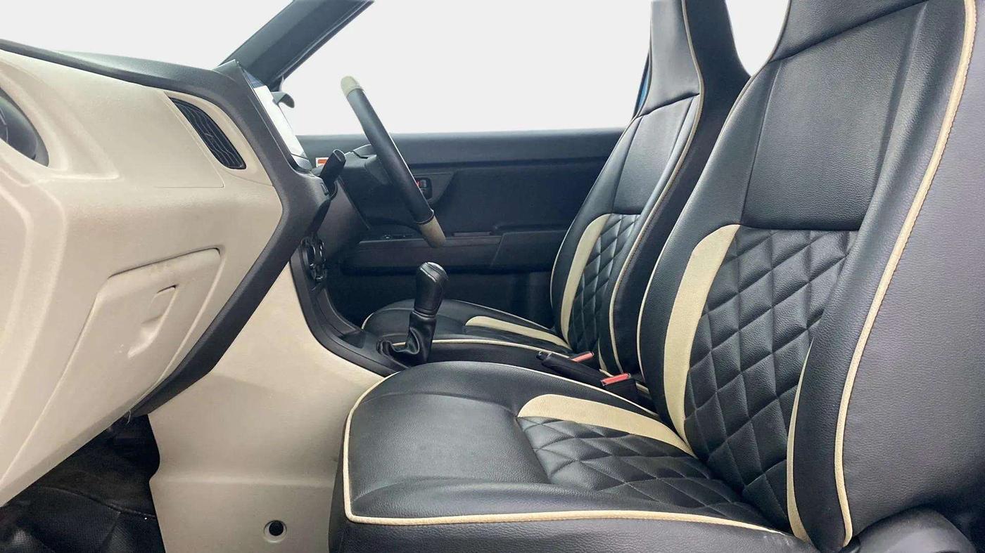 2021 Maruti New Wagon-R LXI CNG 1.0, CNG, Manual, 32,547 km, Right Side Front Door Cabin