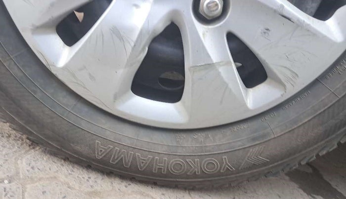 2013 Hyundai i10 SPORTZ 1.2, Petrol, Manual, 78,639 km, Left front tyre - Minor crack