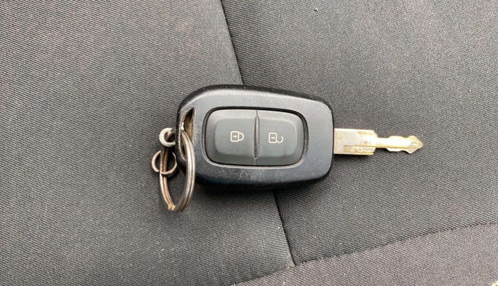 2021 Renault Kwid CLIMBER 1.0 AMT (O), Petrol, Automatic, 42,818 km, Key Close Up