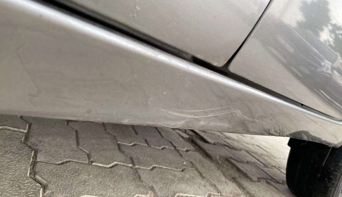 2016 Maruti Baleno DELTA PETROL 1.2, Petrol, Manual, 34,289 km, Left running board - Minor scratches