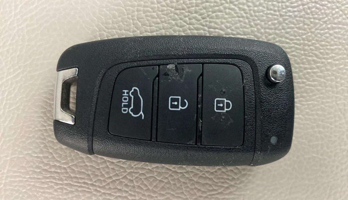 2023 Hyundai NEW I20 SPORTZ 1.2 IVT, Petrol, Automatic, 13,191 km, Key Close Up