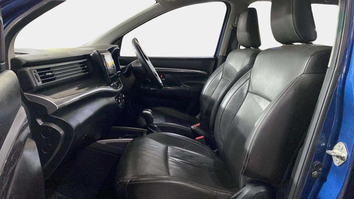 2019 Maruti XL6 ALPHA AT, Petrol, Automatic, 91,433 km, Right Side Front Door Cabin