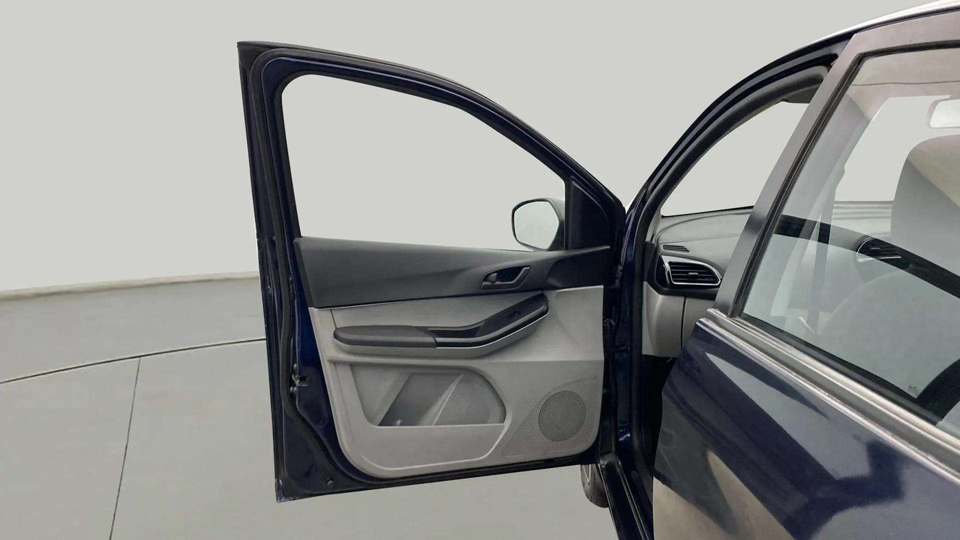 2023 Tata Tiago XT CNG, CNG, Manual, 20,370 km, LHS Front Door
