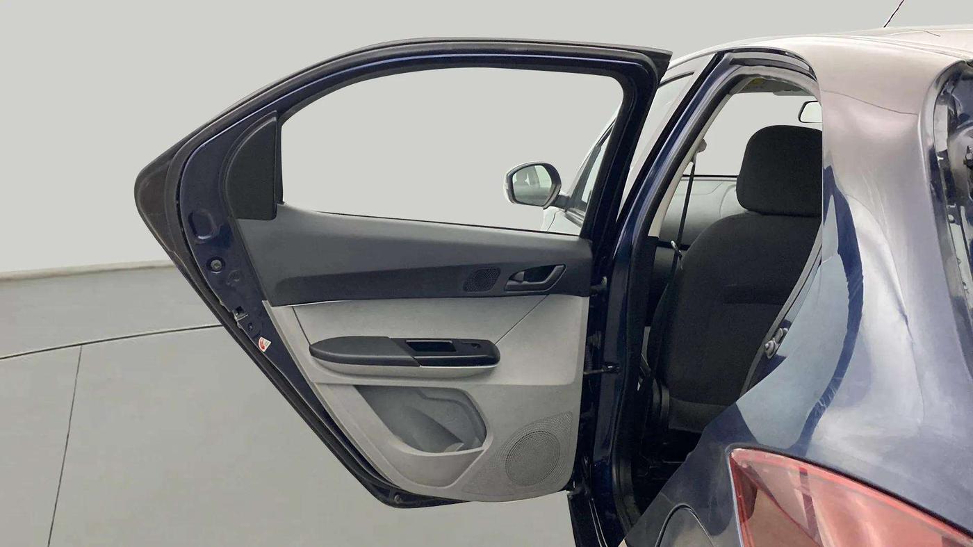 2023 Tata Tiago XT CNG, CNG, Manual, 20,370 km, LHS Rear Door
