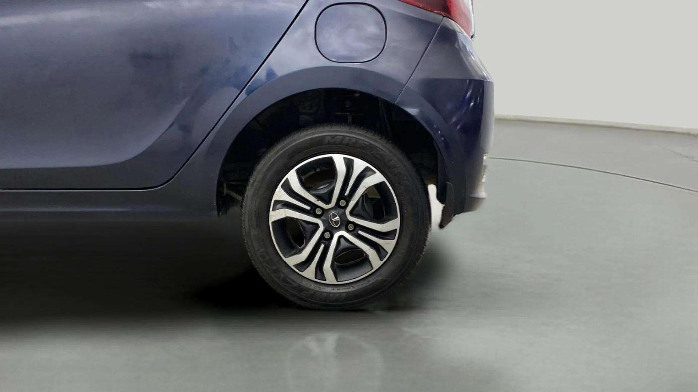 2023 Tata Tiago XT CNG, CNG, Manual, 20,370 km, Left Rear Wheel