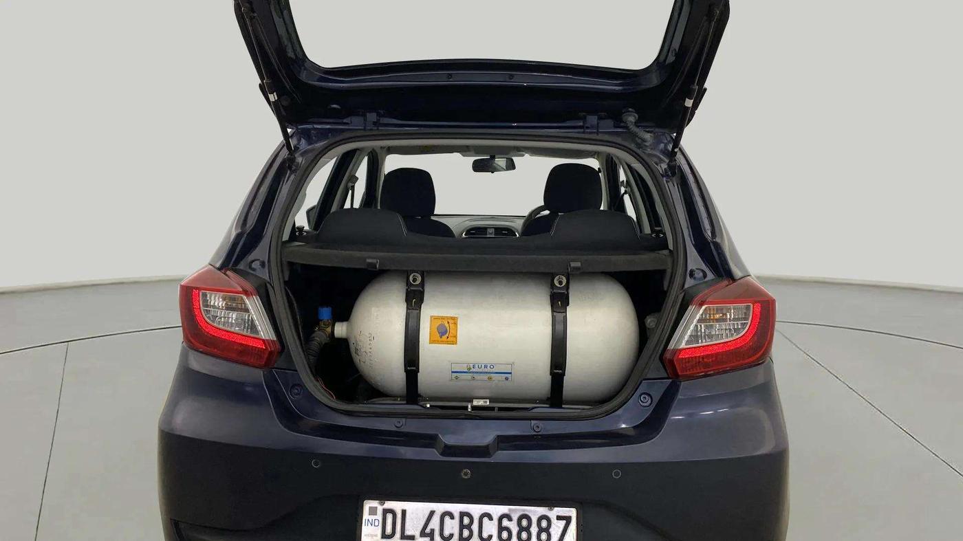 2023 Tata Tiago XT CNG, CNG, Manual, 20,370 km, Boot Inside