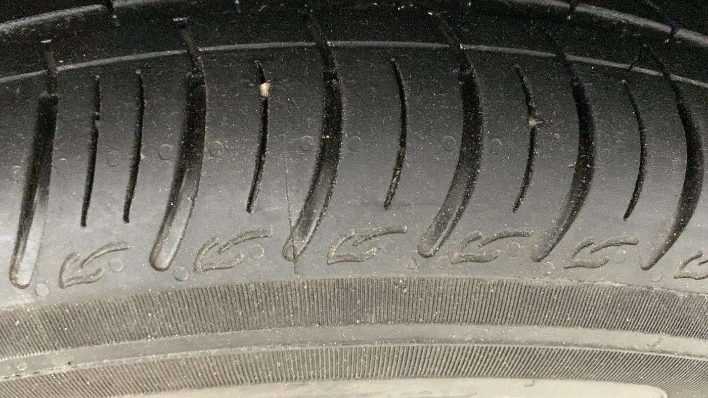 2023 Tata Tiago XT CNG, CNG, Manual, 20,370 km, Left Front Tyre Tread