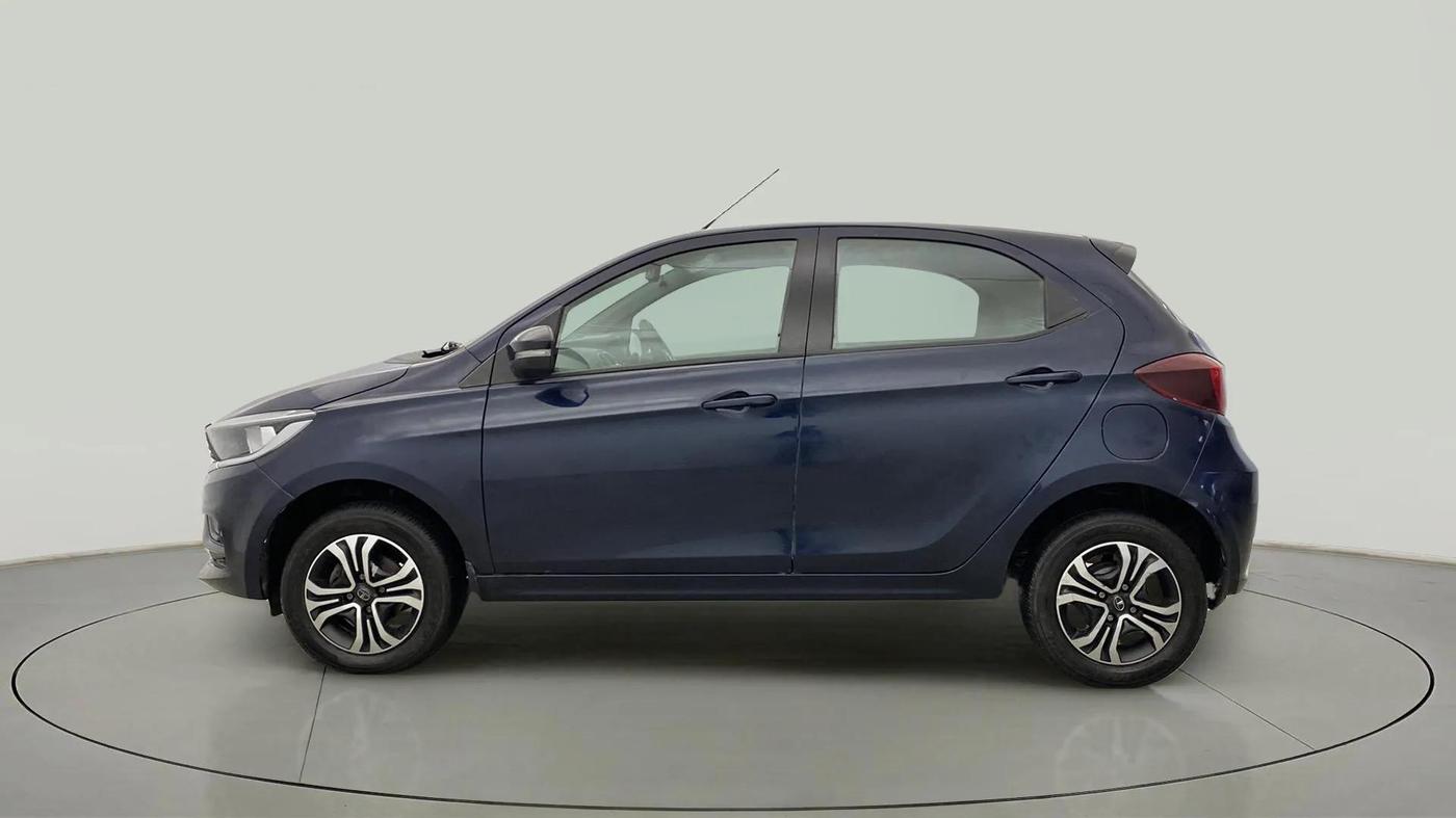 2023 Tata Tiago XT CNG, CNG, Manual, 20,370 km, Left Side