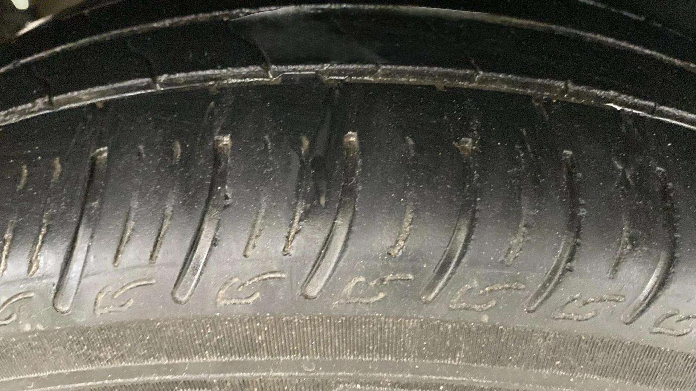 2023 Tata Tiago XT CNG, CNG, Manual, 20,370 km, Right Front Tyre Tread