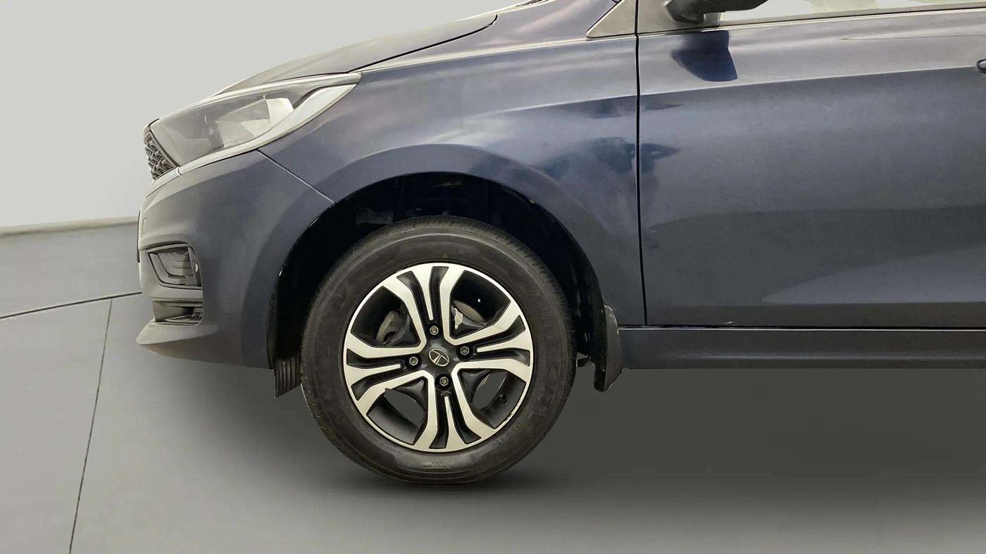 2023 Tata Tiago XT CNG, CNG, Manual, 20,370 km, Left Front Wheel