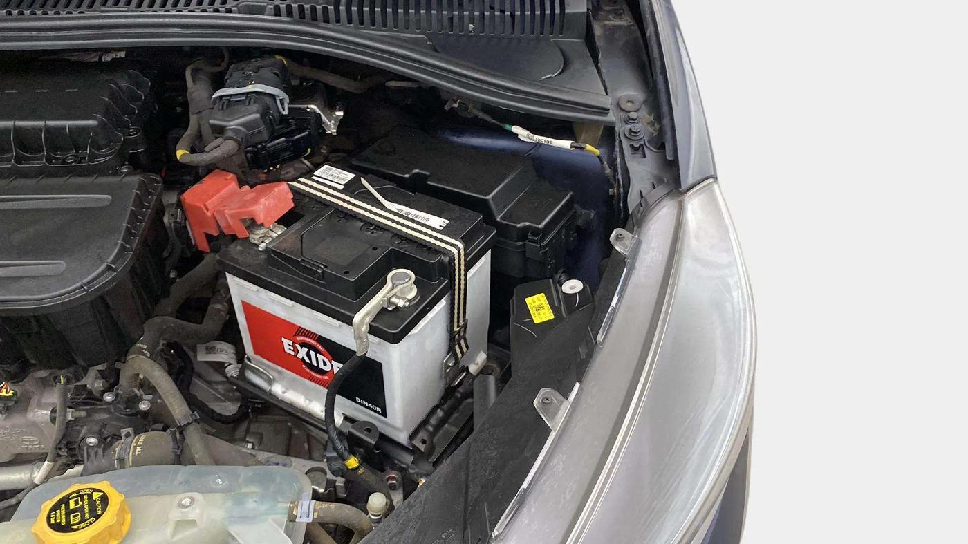 2023 Tata Tiago XT CNG, CNG, Manual, 20,370 km, Engine View - Left