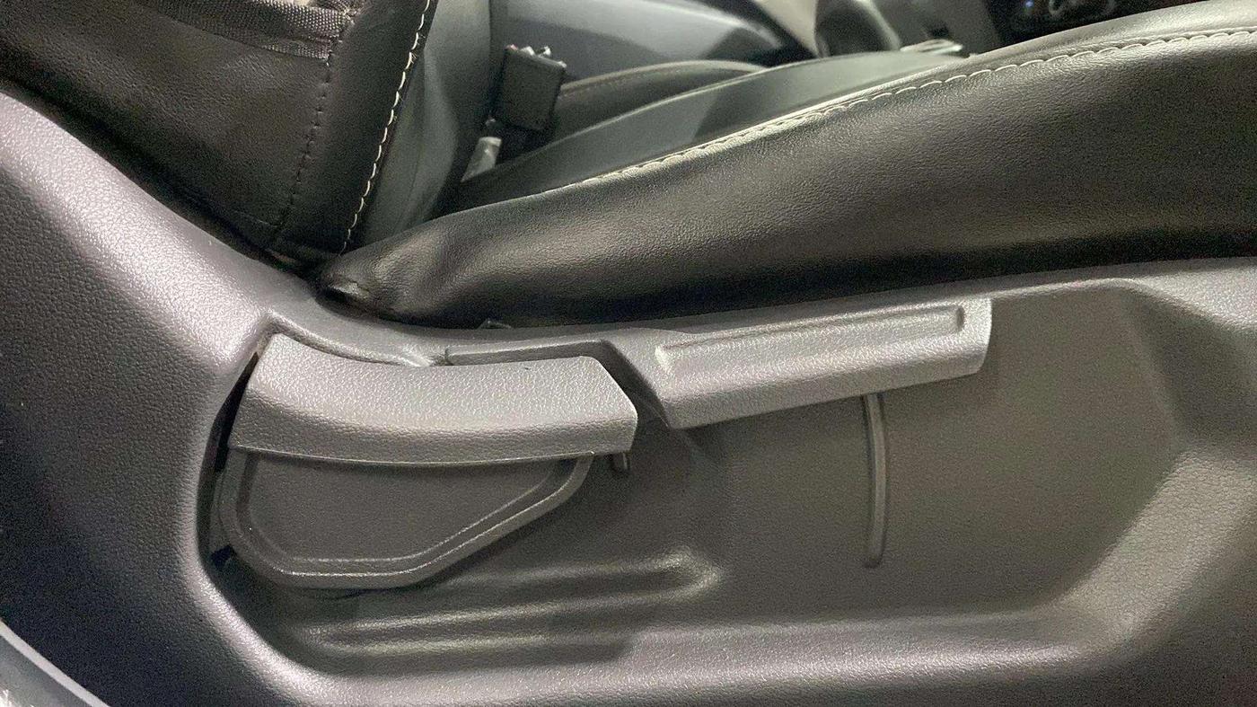 2023 Hyundai GRAND I10 NIOS SPORTZ 1.2 KAPPA VTVT CNG, CNG, Manual, 15,282 km, Driver Side Adjustment Panel